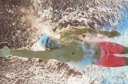 开云体育APP下载-节奏暴力，当雷霆粉碎时间，詹姆斯雕刻时间