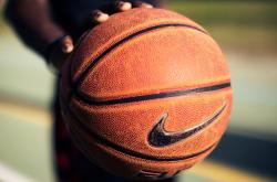 开云体育app-跨海投奔的绝杀，莫兰特致命一传助新疆队险胜凯尔特人