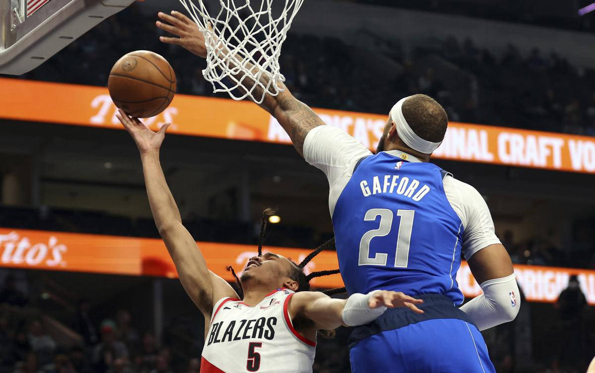 包含独行侠队在客场比赛中拿下胜利的词条 包含独行侠队在客场比赛中拿下胜利的词条