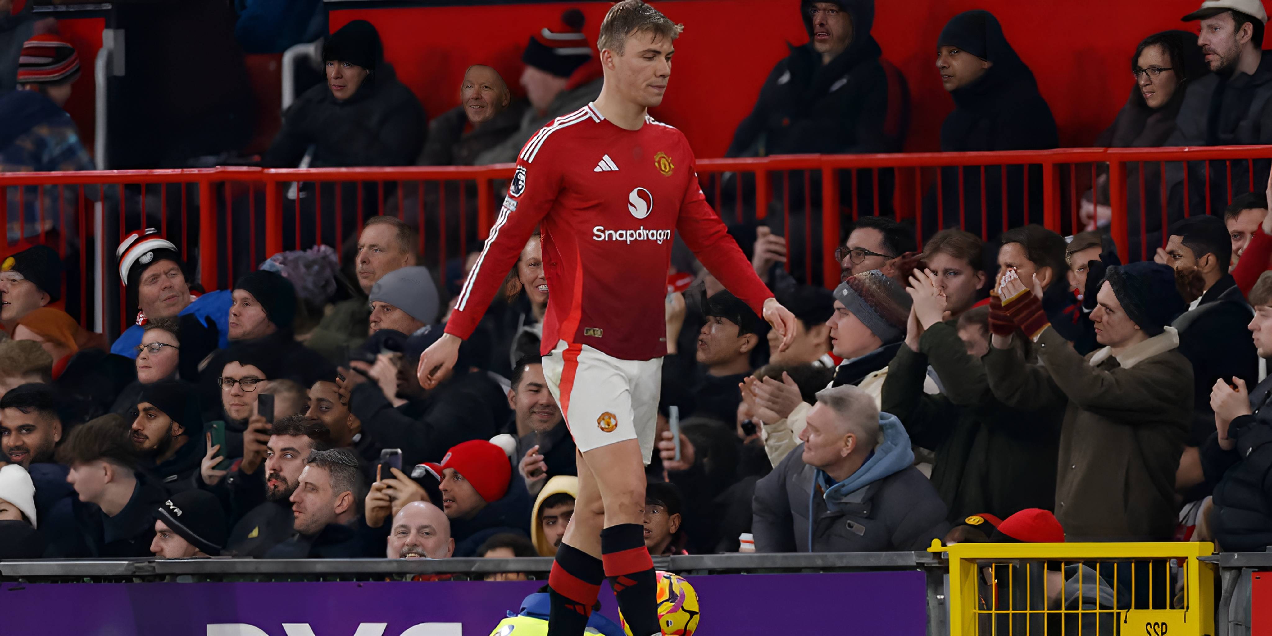 曼联再获大胜，气势如虹力压对手