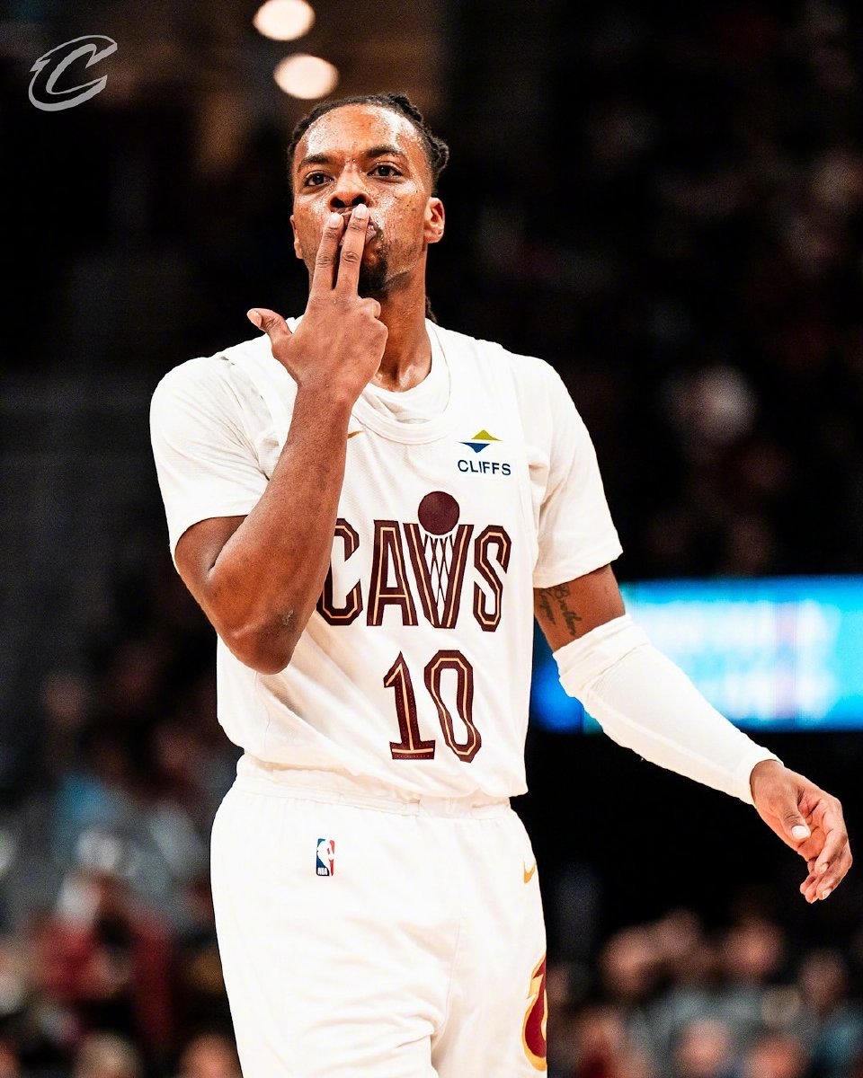 骑士队球员表现出色，精神风貌提振球队