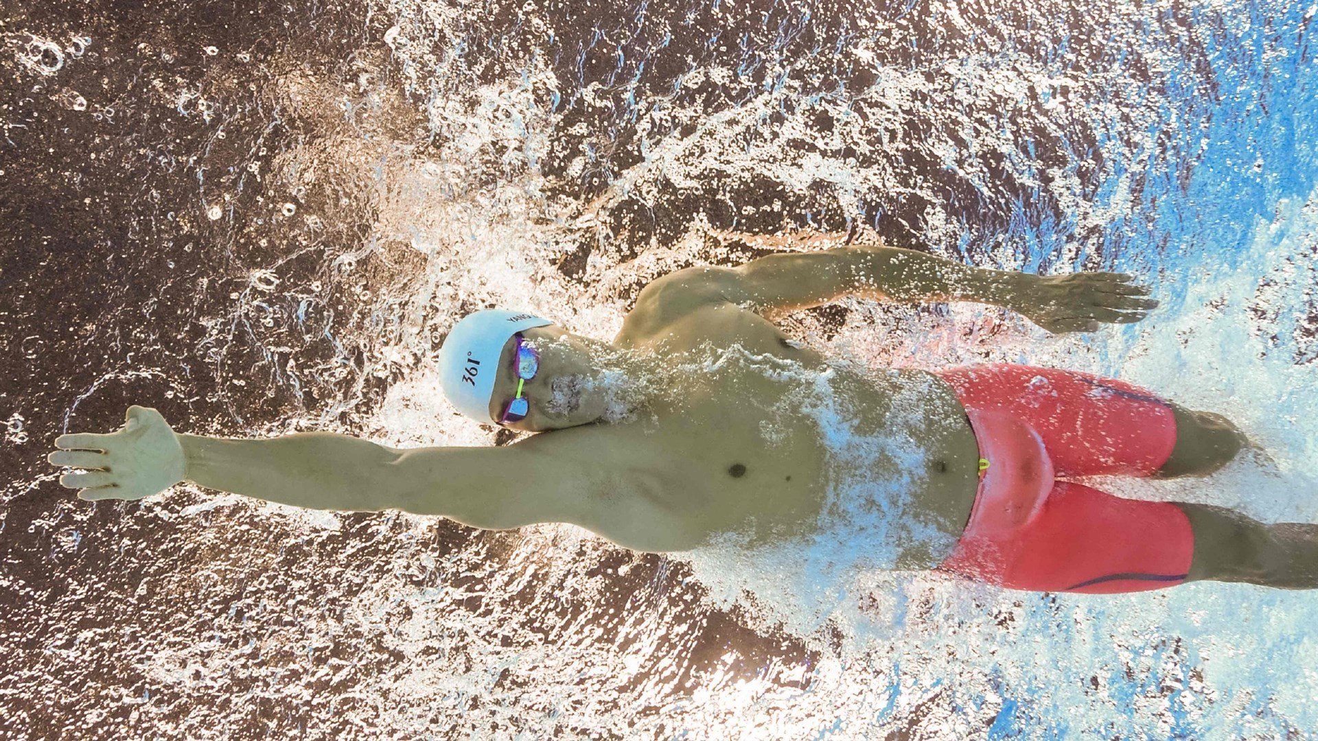 戈贝尔制胜封盖，世界排名争夺战的璀璨之夜