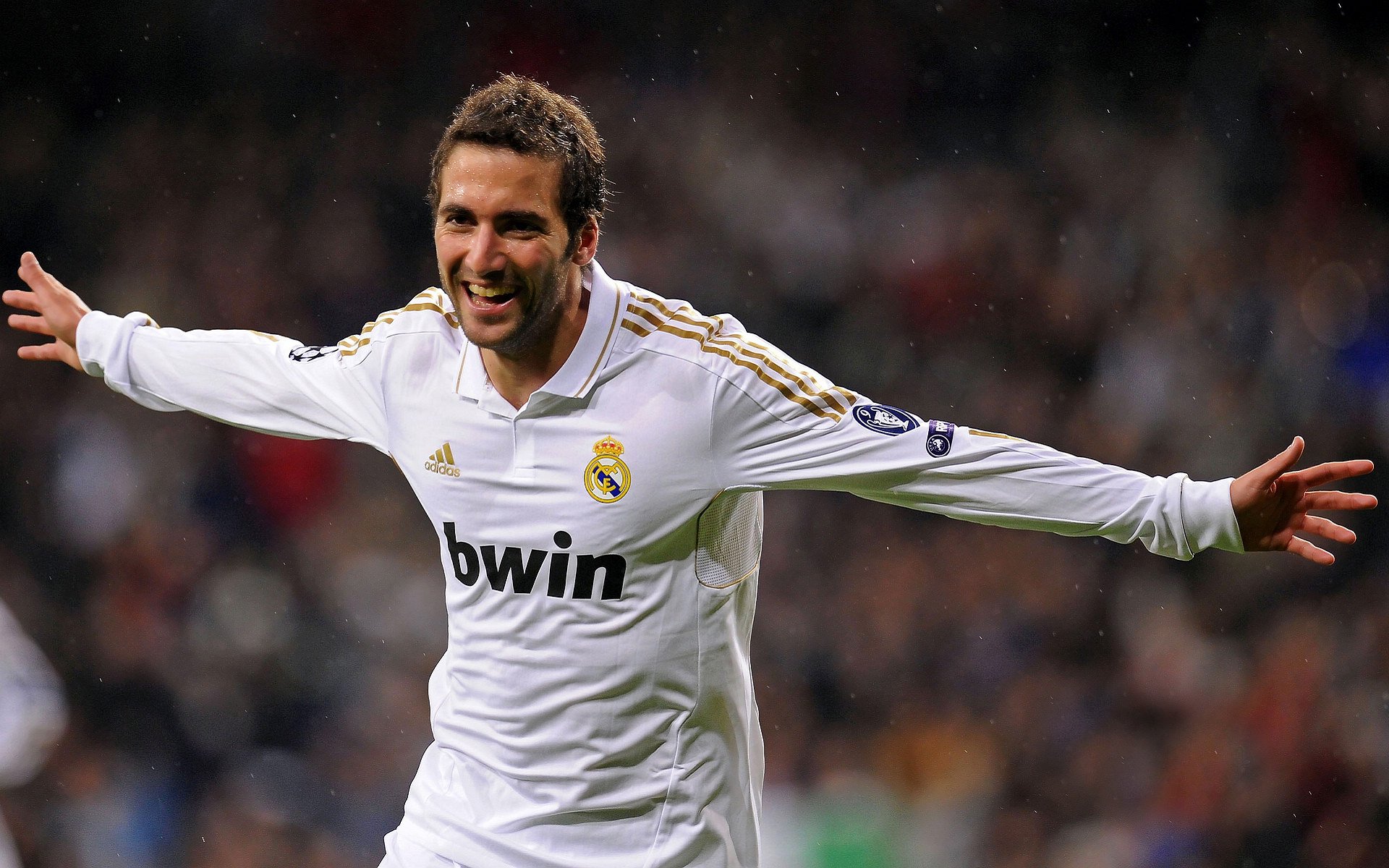 当最熟悉的敌人倒下,王皓的影子在日本队中苏醒